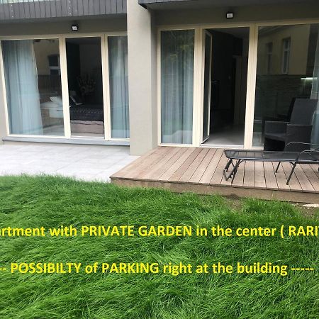 Luxury Apartment With Private Garden Прага Экстерьер фото